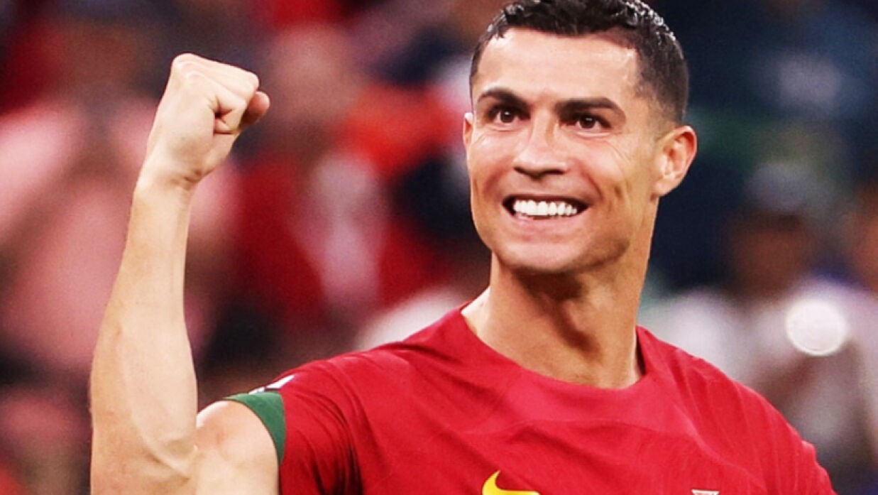 ফুটবল থেকে হঠাৎ বিদায়ের ইঙ্গিত দিলেন রোনালদো