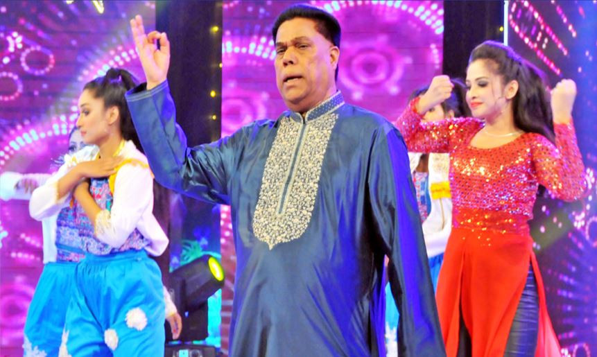 ঈদে হিন্দি গানও শোনাবেন মাহফুজুর রহমান!