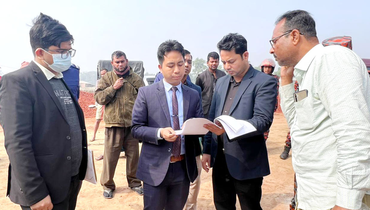 চৌদ্দগ্রামে ৫ ইটভাটায় সাড়ে ৪ লাখ টাকা জরিমানা