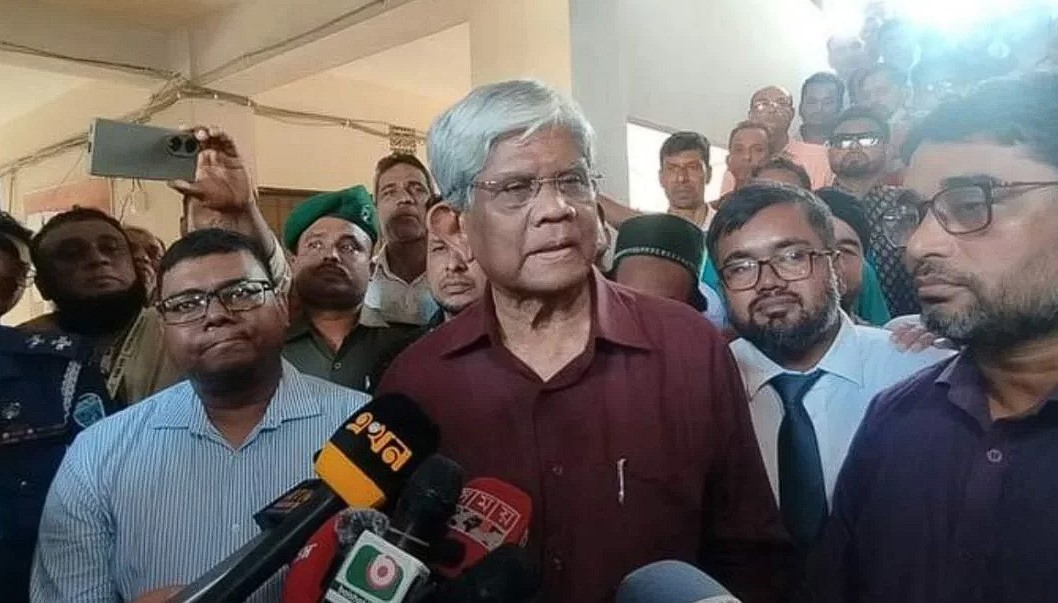 সঞ্চয়পত্রের মুনাফা হার বাড়ালে ব্যাংকে কেউ টাকা রাখবে না: উপদেষ্টা