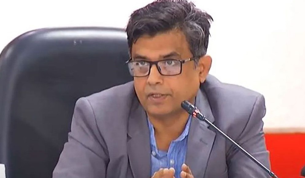 মানবতাবিরোধী মামলায় যারা অভিযুক্ত তারা নির্বাচনে অংশ নিতে পারবেন না: প্রেস সচিব