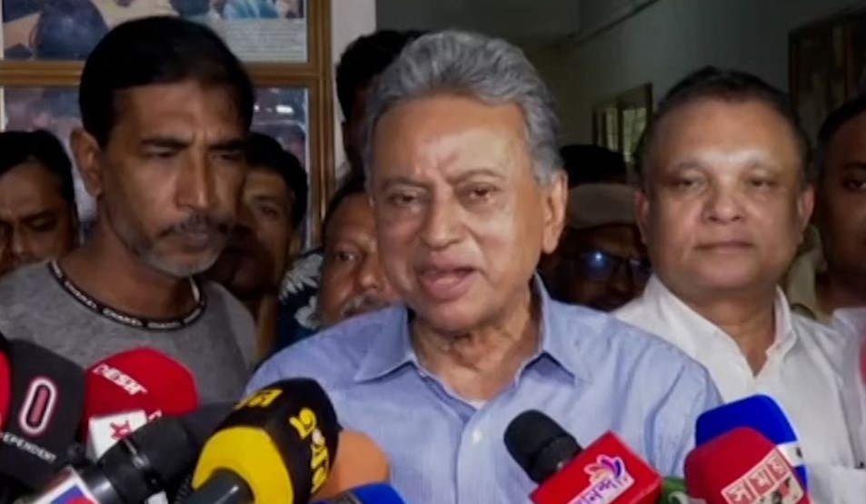 জনগণের ম্যান্ডেট না নিয়ে রাজপথে কোনও কর্মসূচি দিলে গণতন্ত্র বাধাগ্রস্ত হবে: আমীর খসরু