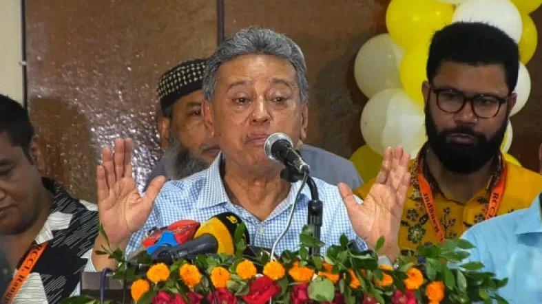 ‌বিএনপি সুযোগ পেলে প্রথম দিন থেকে দেশের কল্যাণে কাজ করবে: আমীর খসরু