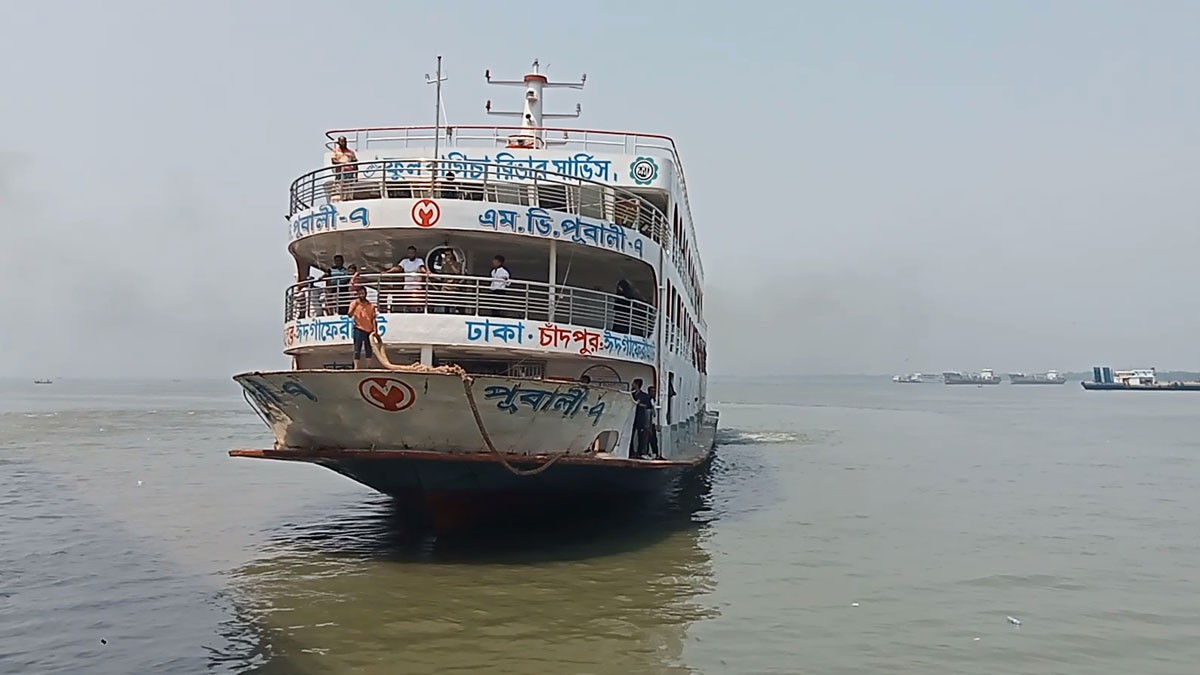চাঁদপুর নৌরুটে লঞ্চ চলাচল স্বাভাবিক