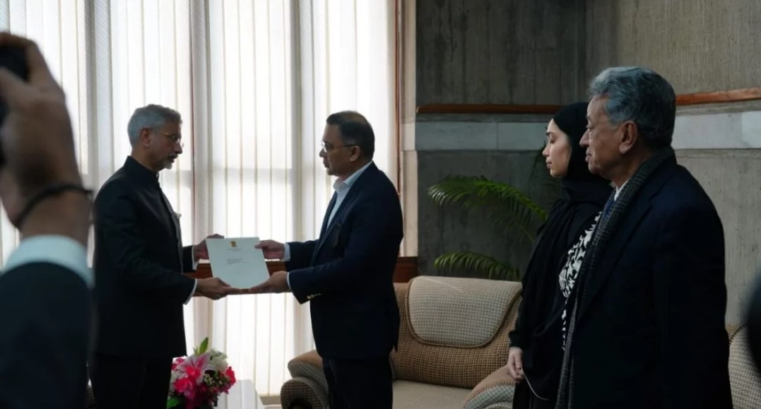 তারেক রহমানকে শোকবার্তা পৌঁছে দিলেন ভারতের পররাষ্ট্রমন্ত্রী