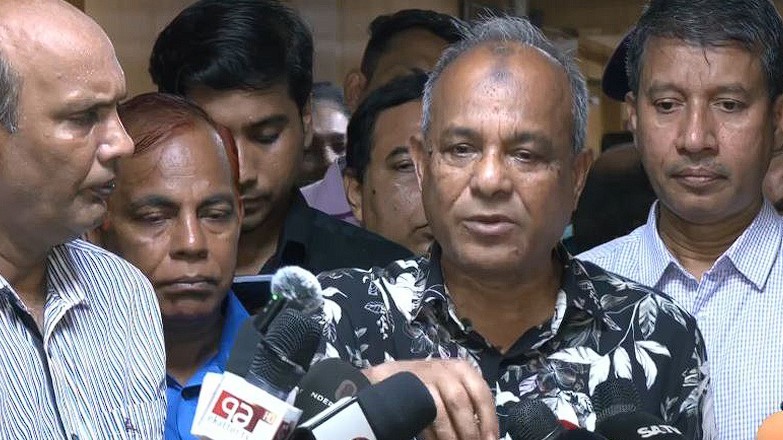 নভেম্বর পর্যন্ত সারের ঘাটতি হবে না : উপদেষ্টা