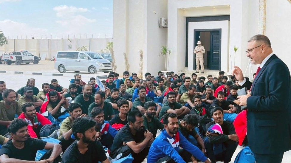 লিবিয়া থেকে ১৭৫ বাংলাদেশি দেশে ফিরেছেন