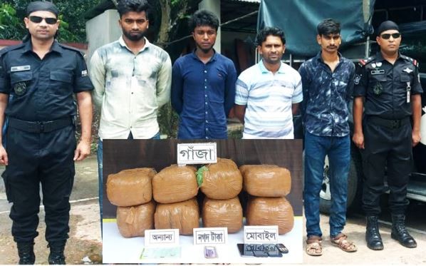 কুমিল্লায় ৪০ কেজি গাঁজাসহ আটক ৪